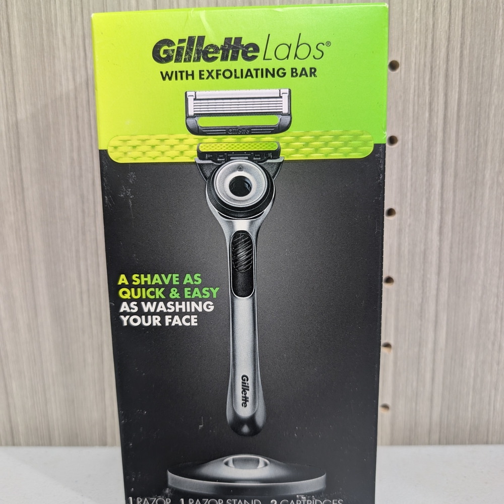 Gillette Labs Razor with Stand +2 Cartridges